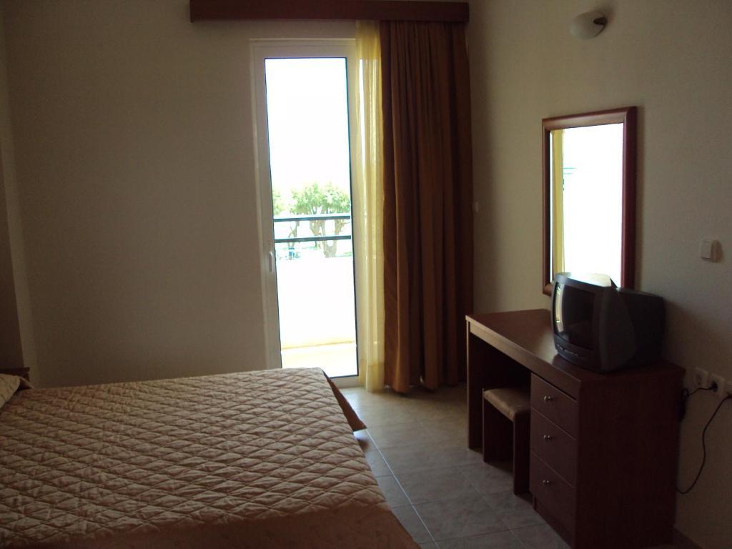 Al Mare Apartments Afantou Oda fotoğraf